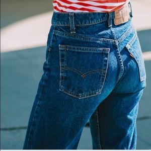 Levi’s 550 Relaxed Fit High Waisted Jeans